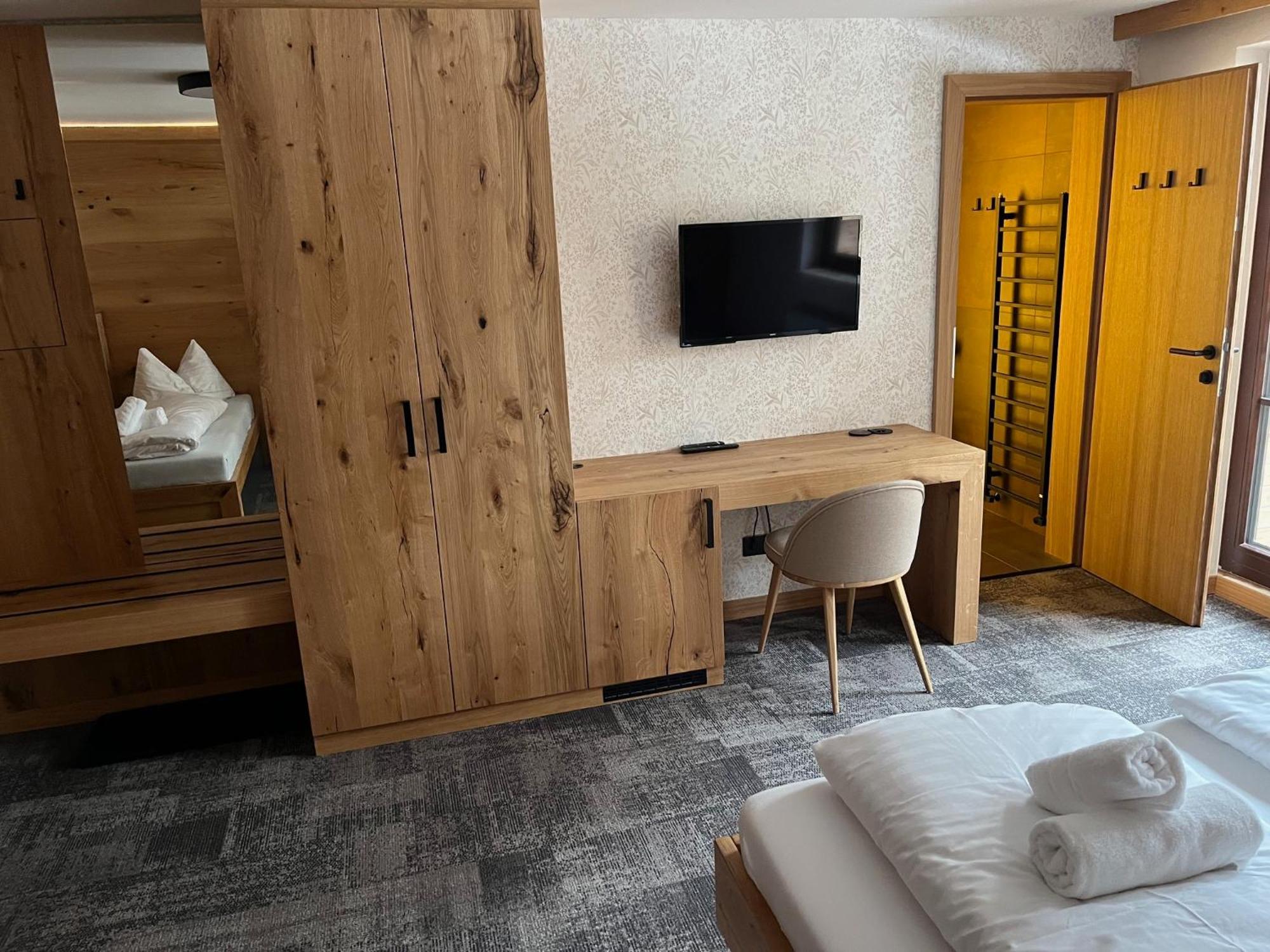 Tieflehner Hof Pitztalhaus Hotel Sankt Leonhard im Pitztal Dış mekan fotoğraf